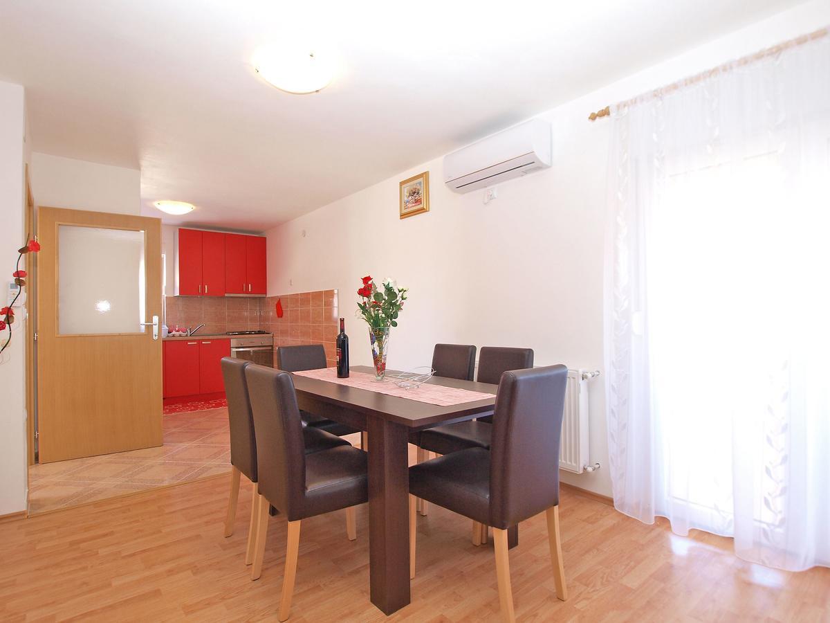 Mala Vala 1332 Apartma *