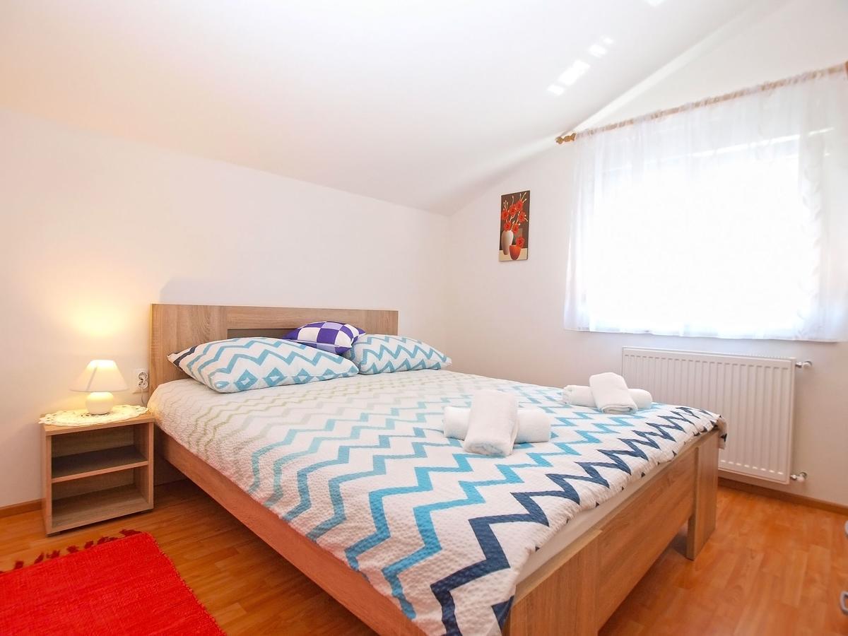 Apartma Mala Vala 1332